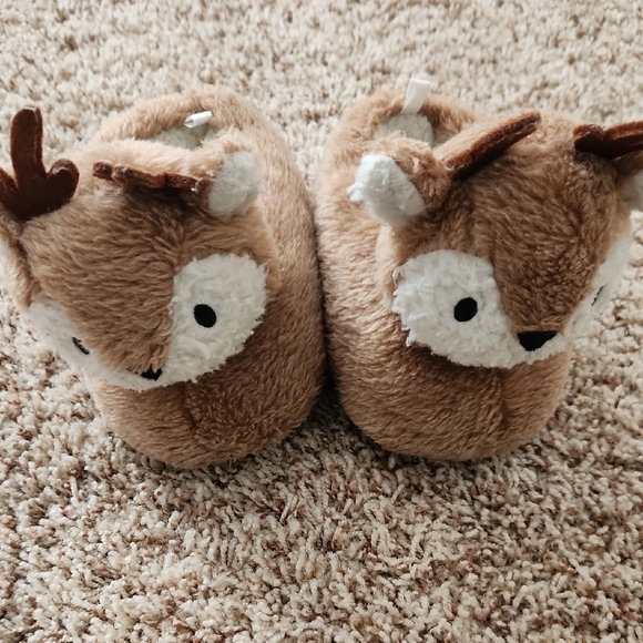 GAP Other - Cute Deer Plush Slippers